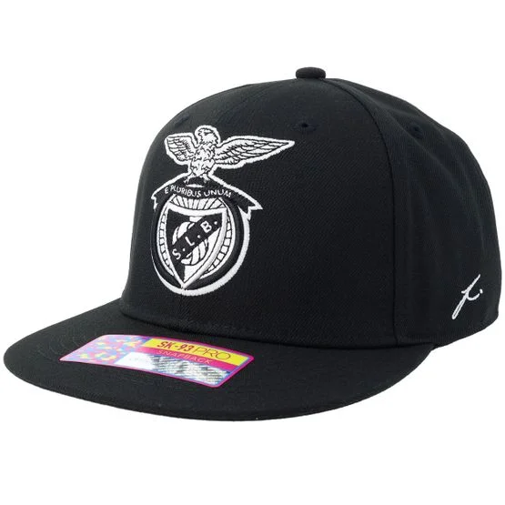 Fan Ink - Football Svart snapback Caps - Benfica Football Beyond Borders Black Snapback @ Hatstore