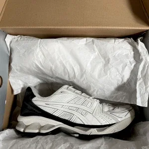 Asics Gel Kayano 14 Unaffected
