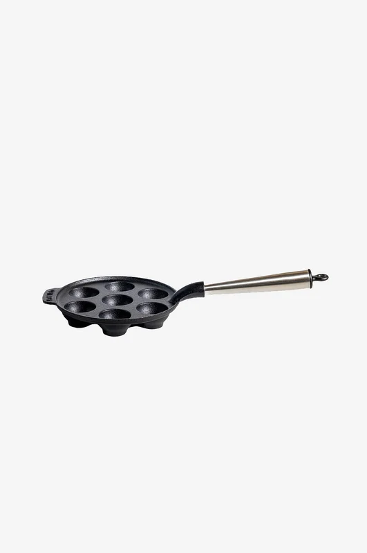 Carl Victor - Munkepanne med stålhåndtak diameter 22 cm - Svart - Stekepanner & grillpanner - Fra Homeroom