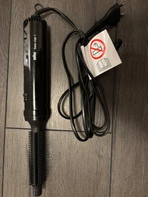 Svart varmluftsborste från Braun