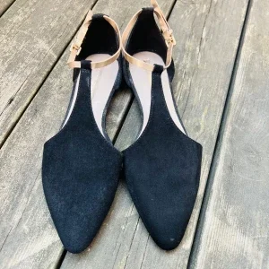 Dam lågskor från Zara säljes