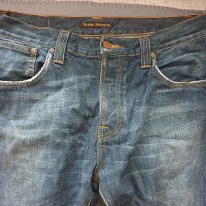 Blå jeans från Nudie Jeans