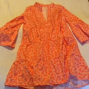 Orange klänning