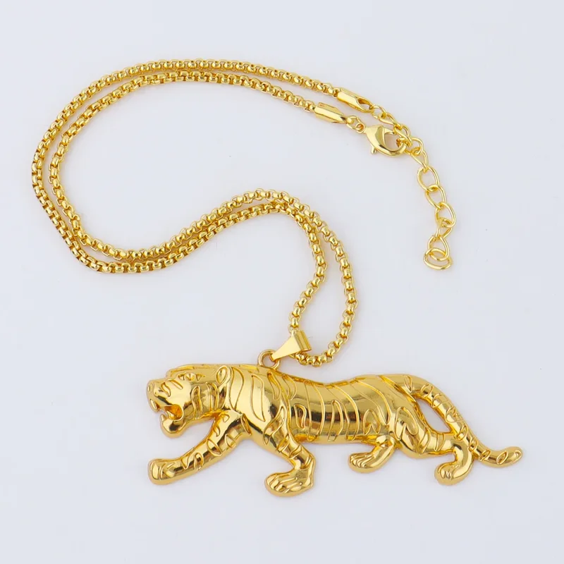 AliExpress - Chaînes de style hip-hop punk pour homme, plaquées or, en acier inoxydable, pendentif exquis, collier classique, cadeau idéal pour homme,