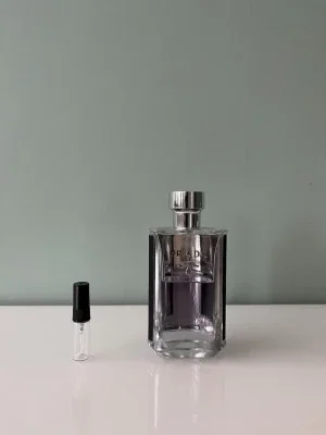 2 ml sample av Prada L'Homme EDT