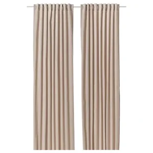 Beige gardiner med veck
