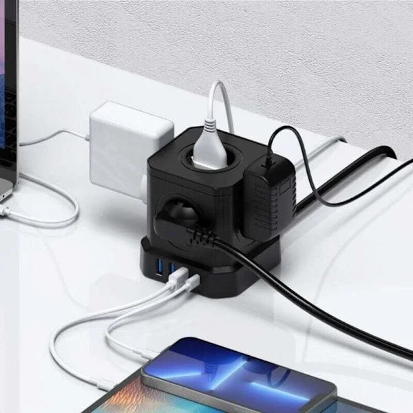 9-i-1 kubformad grenuttag med USB, 5 uttag med 4 USB-portar, uttag med strömbrytare, överspänningsskydd med strömbrytare och 2M-kabel, 4000W grenuttag