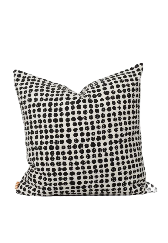 A World of Craft DOTS Kuddfodral 50x50 Kuddar Svart CM