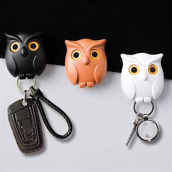 Owl Magnetic Wall Key Holder Hook, Self-Adhesive Plastic Key Holder with Keychain for Entryway Hall Kitchen Bedroom