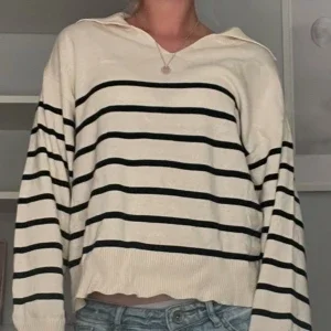 Randiga tröjor