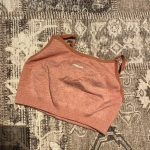 Rosa färgad linnetopp från Gymshark