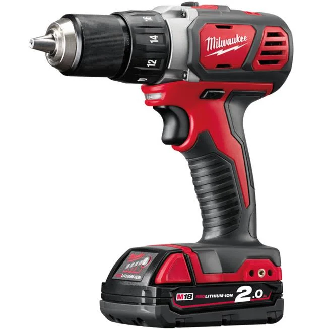 Milwaukee M18 BDD-202C Skruvdragare med batteri och laddare, Maskiner